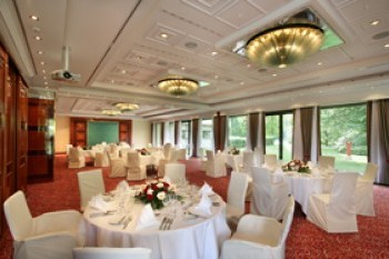 anreisser salon 1+2 festlich 02