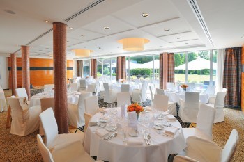 Salon 3 Runde Tische 1