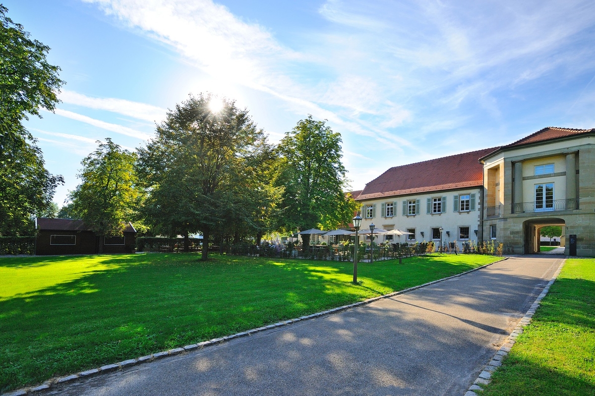 Bildgalerie_Gutsschenke_Terrasse Gutsschenke Schlosshotel Monrepos