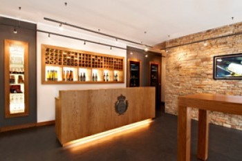 anreisser weingut vinothek